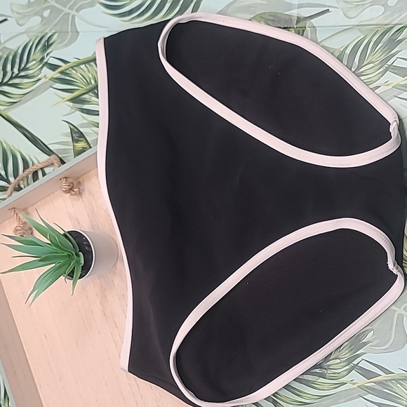 Le Cove 8% spandex black and white swim bottom - Picture 1 of 6